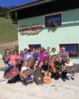 Glasbena_skupina_citer_in_kitar_drustva_Lipa